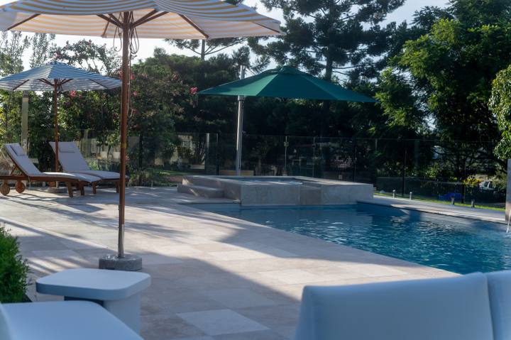 Kensington & Spa Silver Mist - Image 3