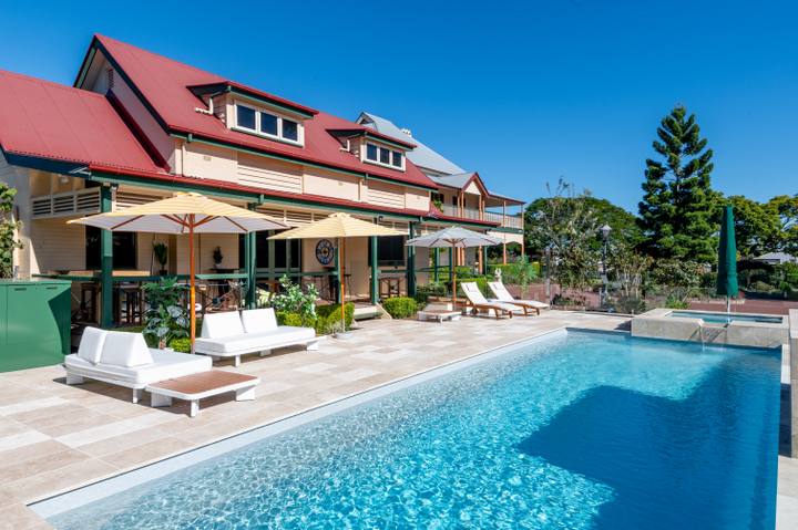 Kensington & Spa Silver Mist - Image 6