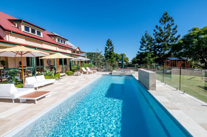 Kensington & Spa Silver Mist - Image 7